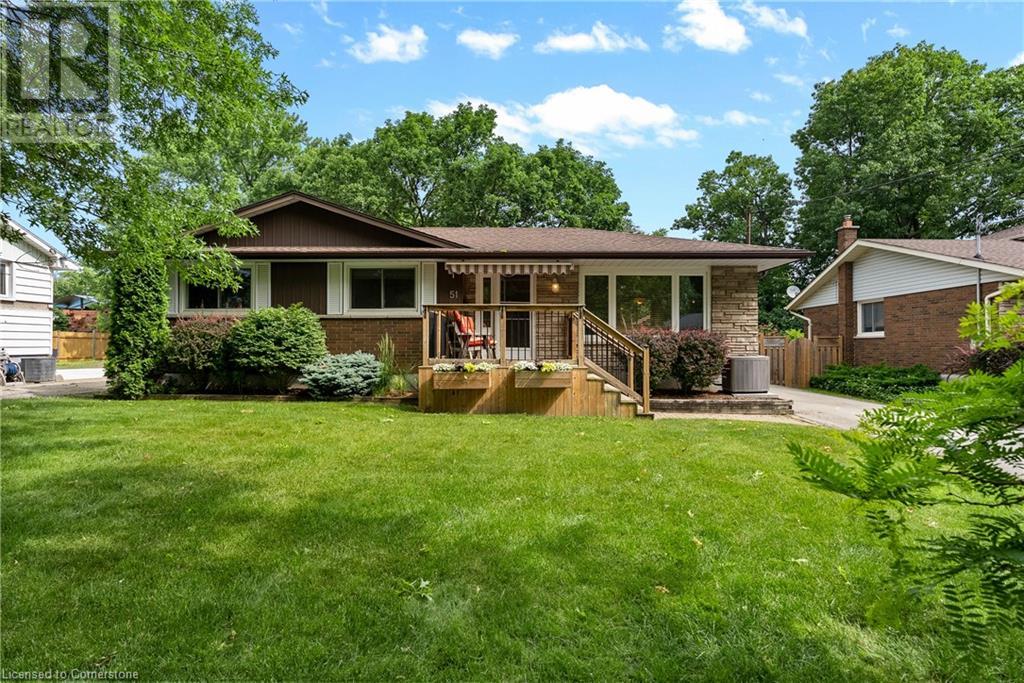 51 BURNESS Drive, St. Catharines, Ontario