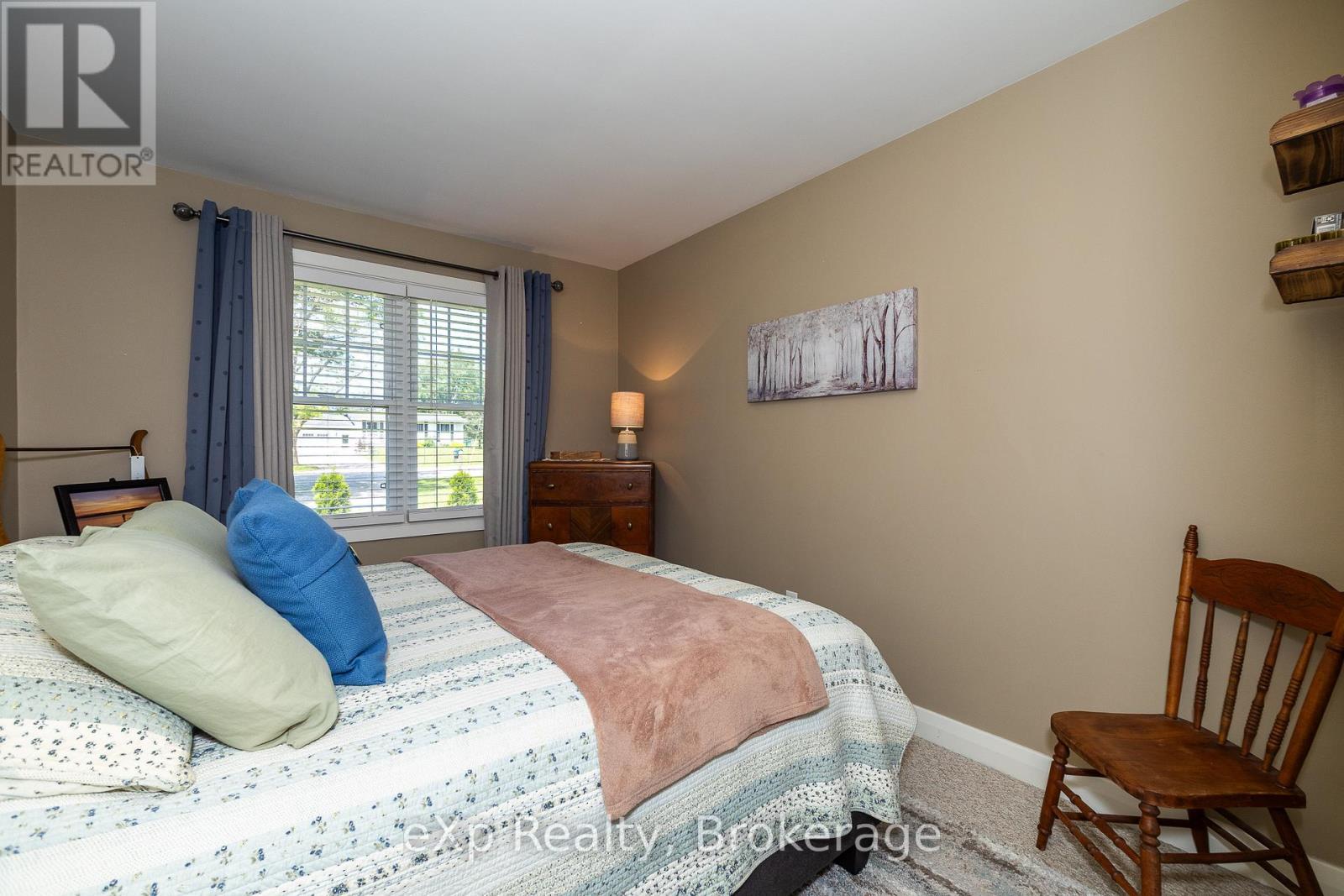 318827 Grey Road 1, Georgian Bluffs, Ontario  N4K 5N4 - Photo 11 - X12247523