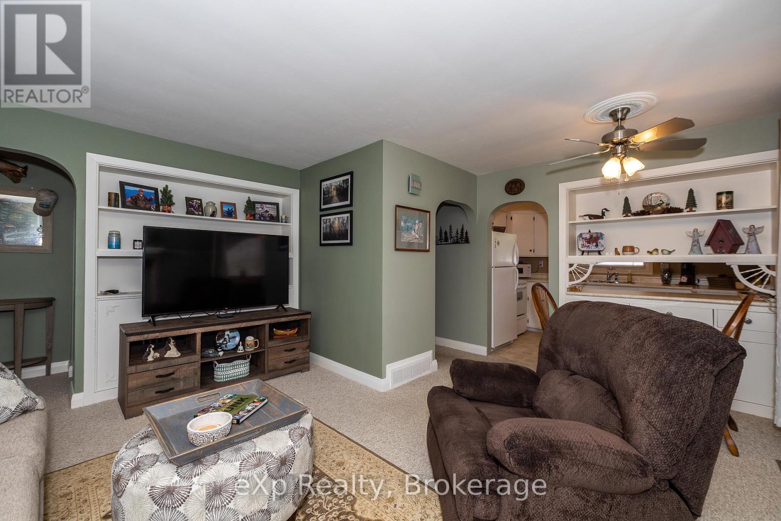 318827 Grey Road 1, Georgian Bluffs, Ontario  N4K 5N4 - Photo 5 - X12247523