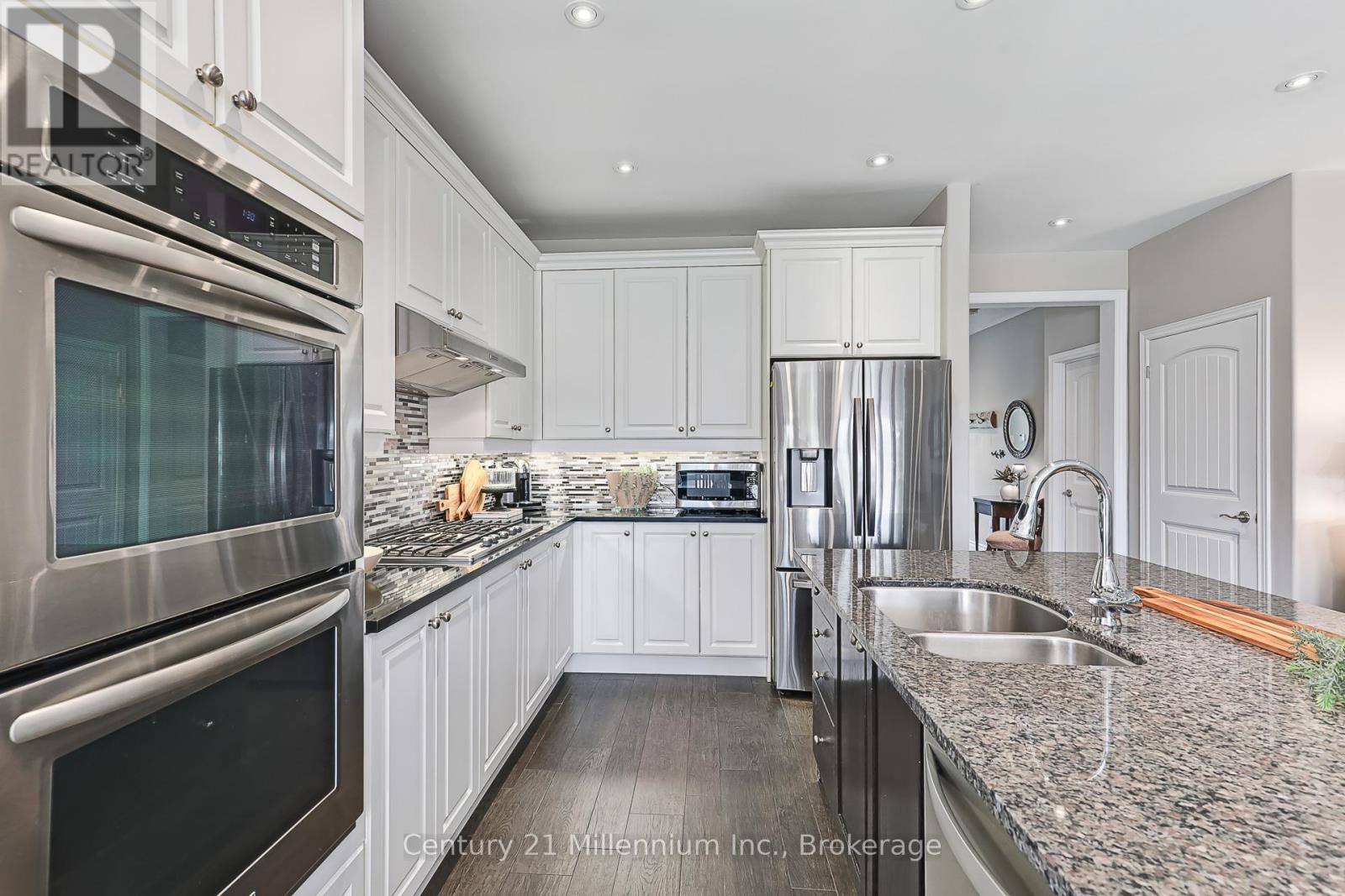 19 Hughes Street, Collingwood, Ontario  L9Y 0W7 - Photo 16 - S12247629
