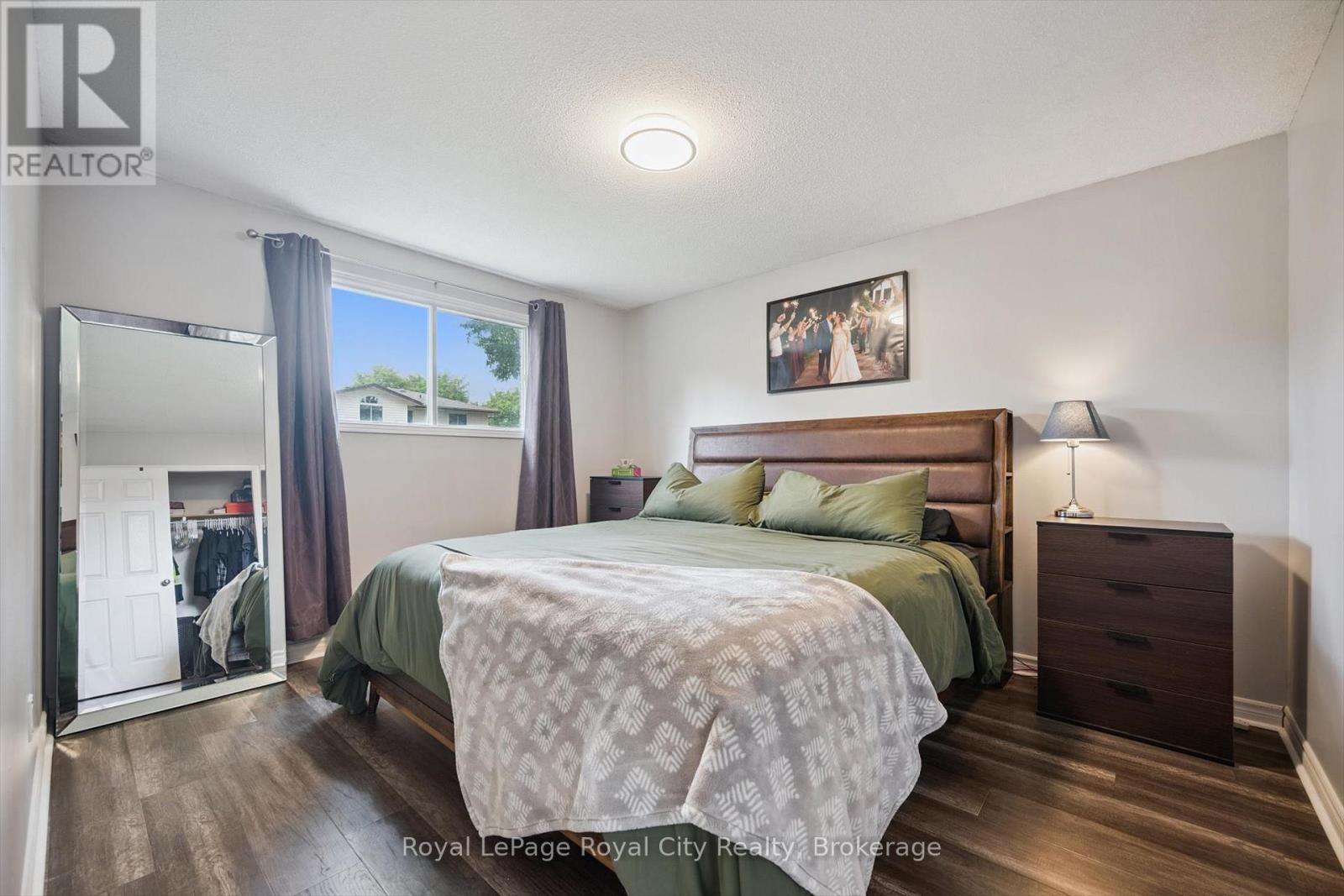 187 The Country Way, Kitchener, Ontario  N2E 2T5 - Photo 16 - X12247652