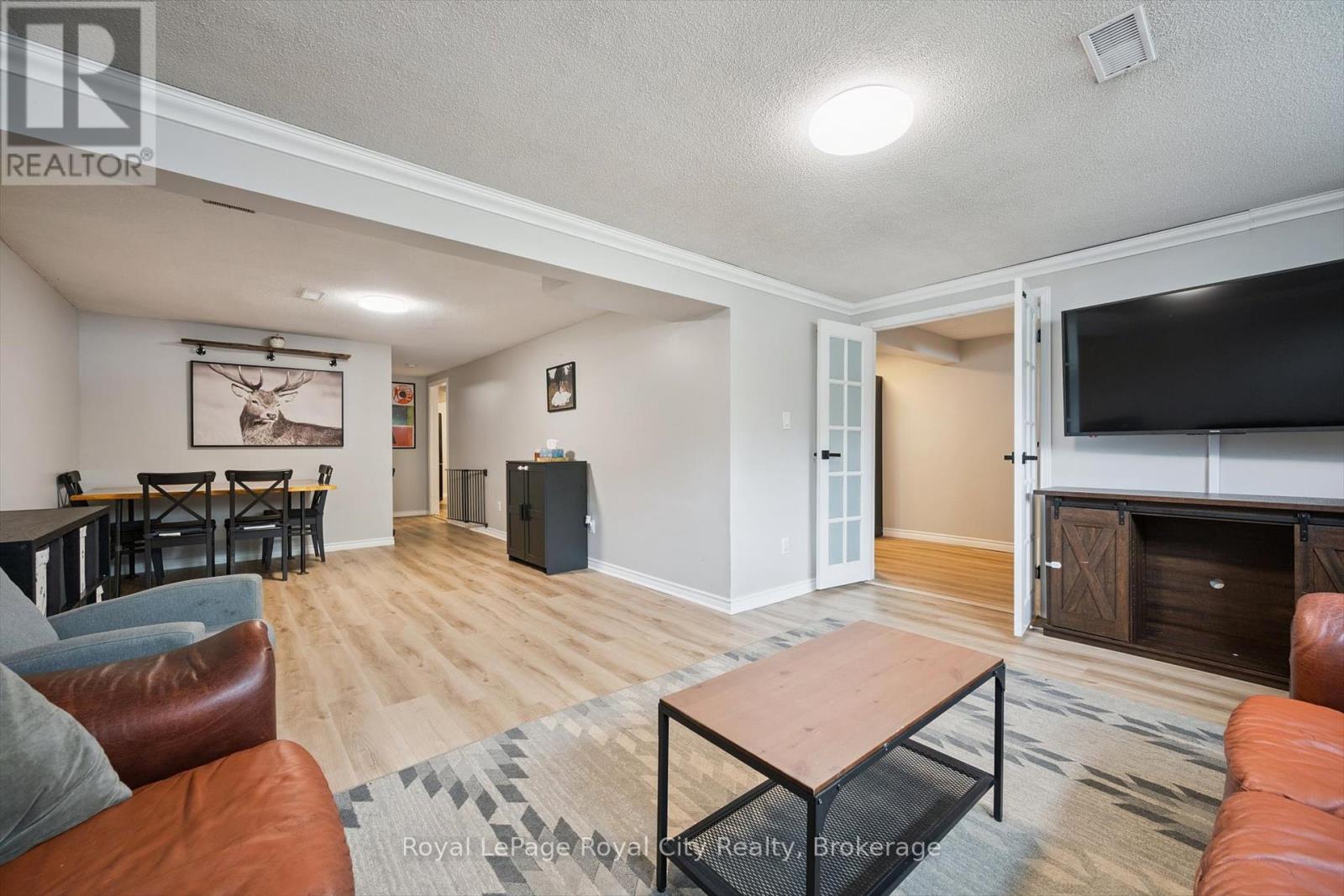 187 The Country Way, Kitchener, Ontario  N2E 2T5 - Photo 25 - X12247652