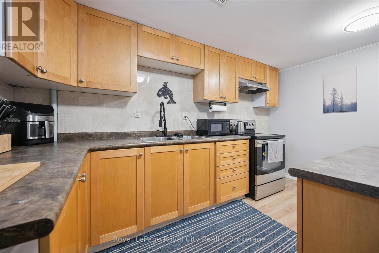 187 The Country Way, Kitchener, Ontario  N2E 2T5 - Photo 30 - X12247652
