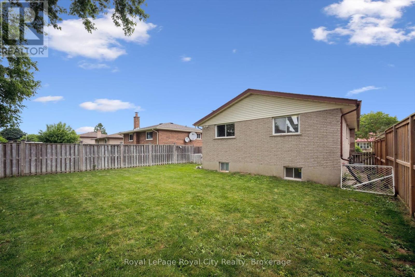 187 The Country Way, Kitchener, Ontario  N2E 2T5 - Photo 38 - X12247652