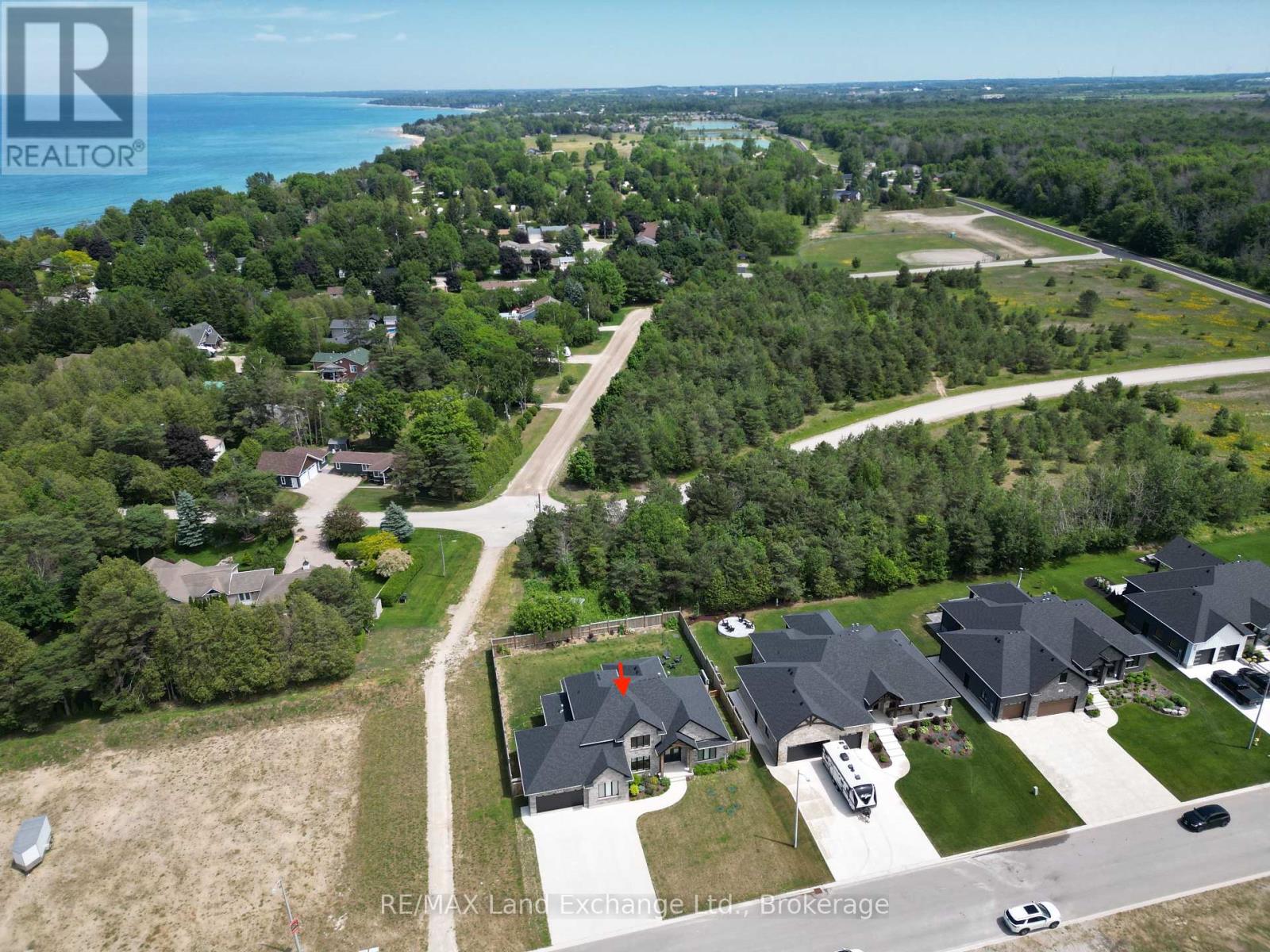 915 Bogdanovic Way, Huron-Kinloss, Ontario  N2Z 0H3 - Photo 2 - X12247732