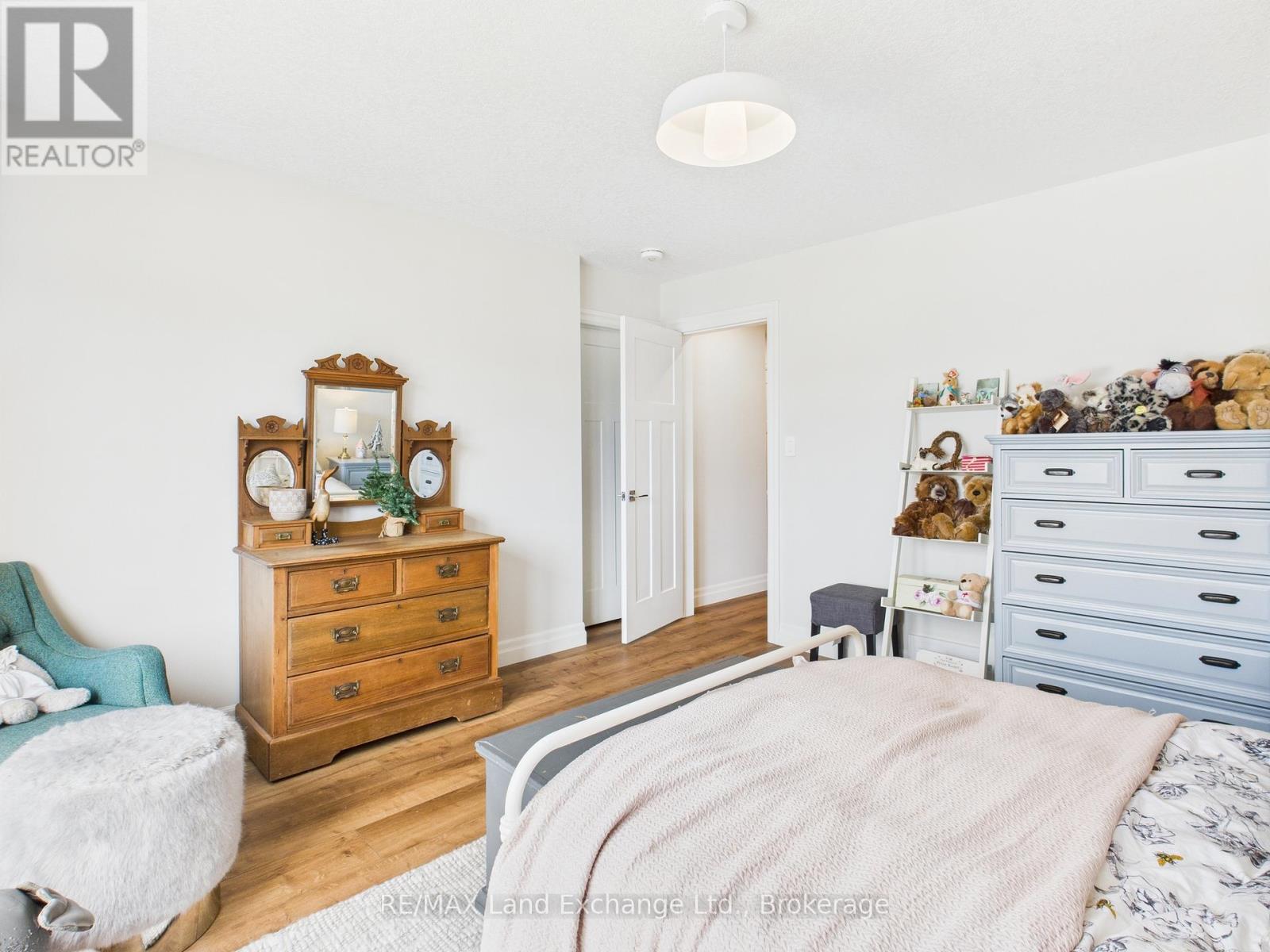 915 Bogdanovic Way, Huron-Kinloss, Ontario  N2Z 0H3 - Photo 24 - X12247732