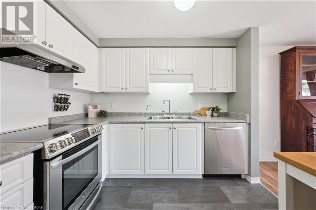 132 Donnenwerth Drive, Kitchener, Ontario  N2E 4C8 - Photo 13 - 40744041
