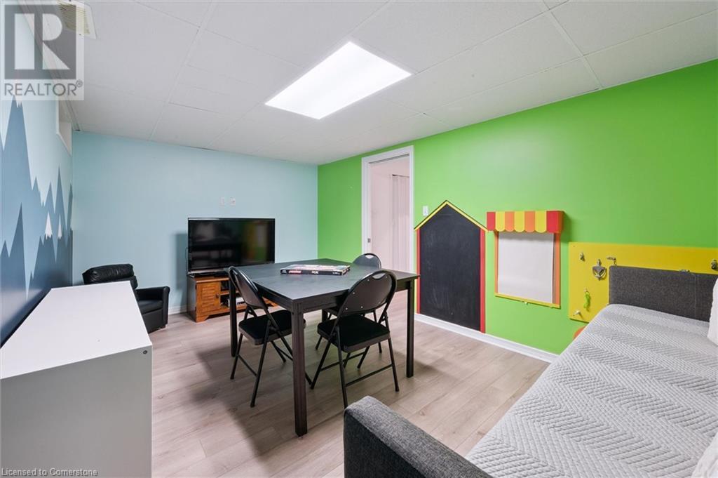 132 Donnenwerth Drive, Kitchener, Ontario  N2E 4C8 - Photo 31 - 40744041