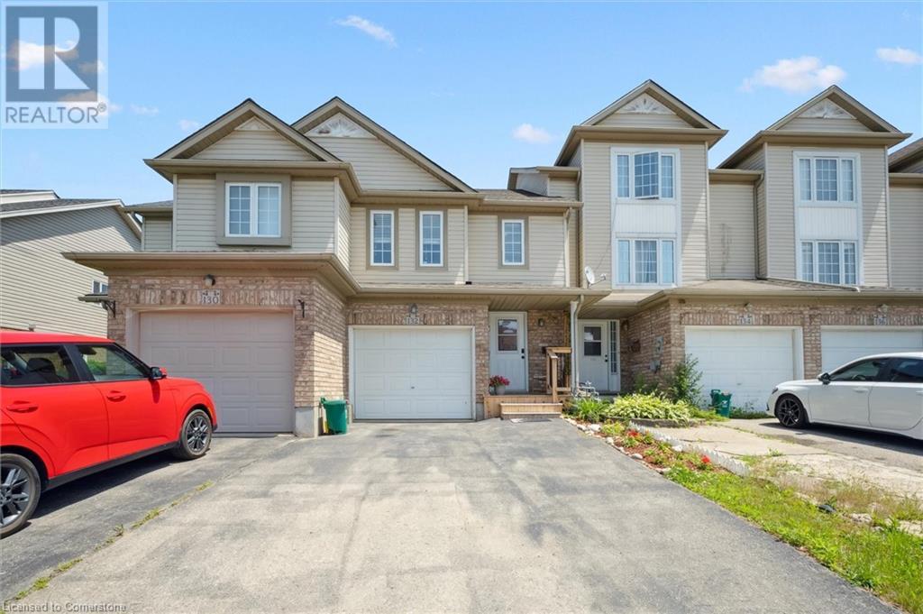 132 Donnenwerth Drive, Kitchener, Ontario  N2E 4C8 - Photo 4 - 40744041