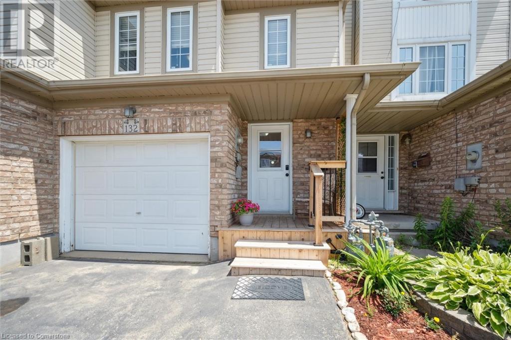 132 Donnenwerth Drive, Kitchener, Ontario  N2E 4C8 - Photo 5 - 40744041