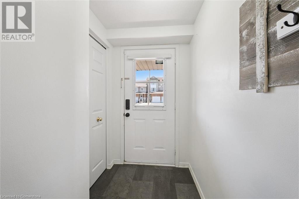 132 Donnenwerth Drive, Kitchener, Ontario  N2E 4C8 - Photo 6 - 40744041
