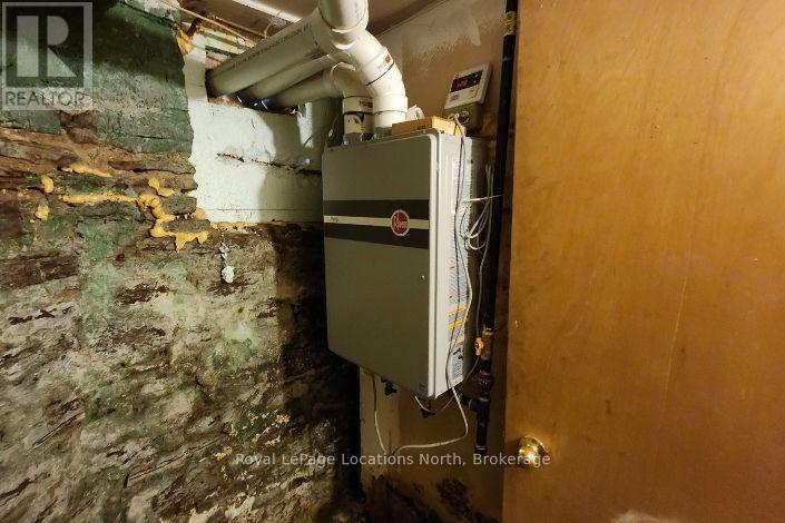 382 8th Street E, Owen Sound, Ontario  N4K 1L4 - Photo 18 - X12247792