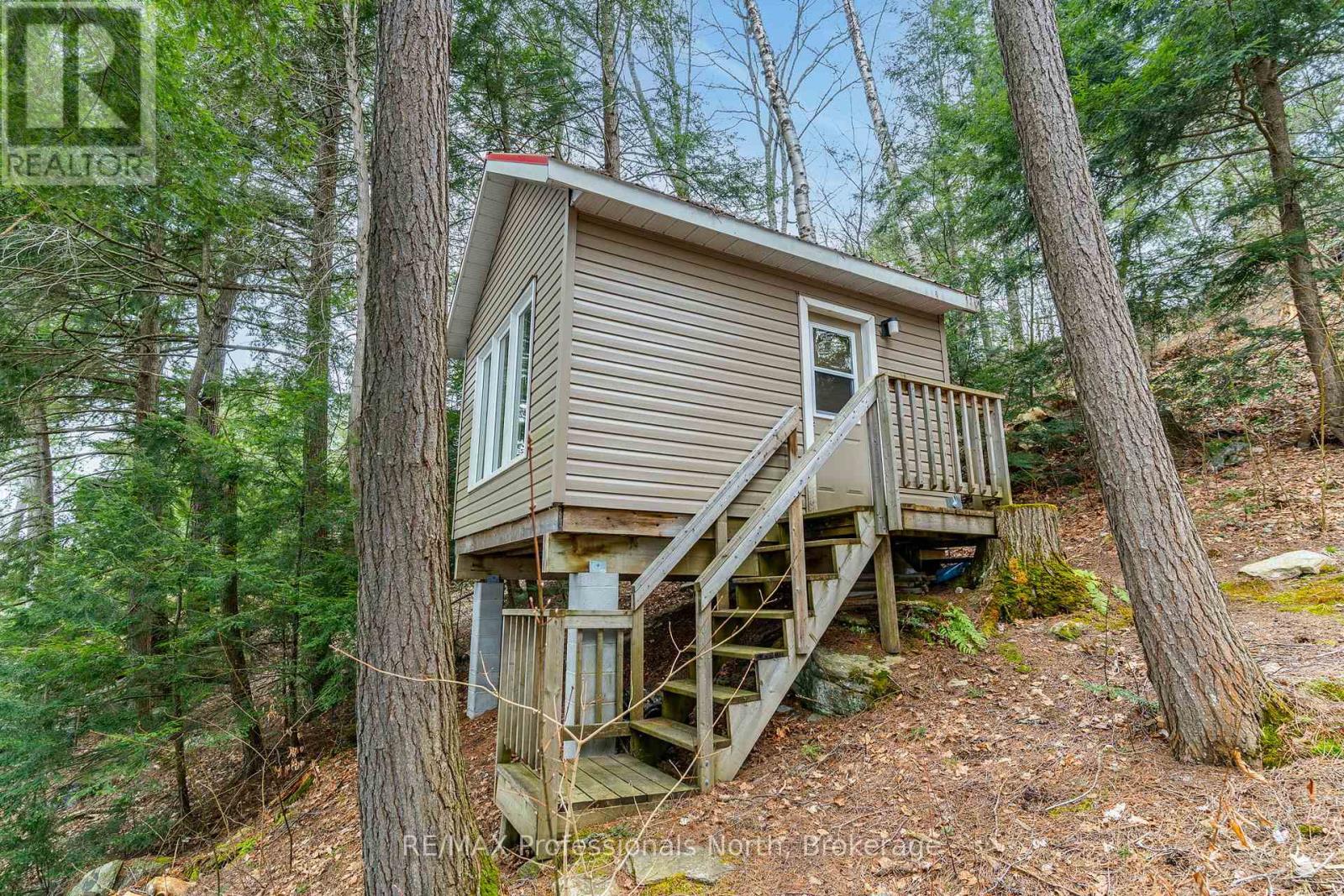 5997 Kennisis Lake Road, Dysart Et Al, Ontario  K0M 1S0 - Photo 42 - X12247793