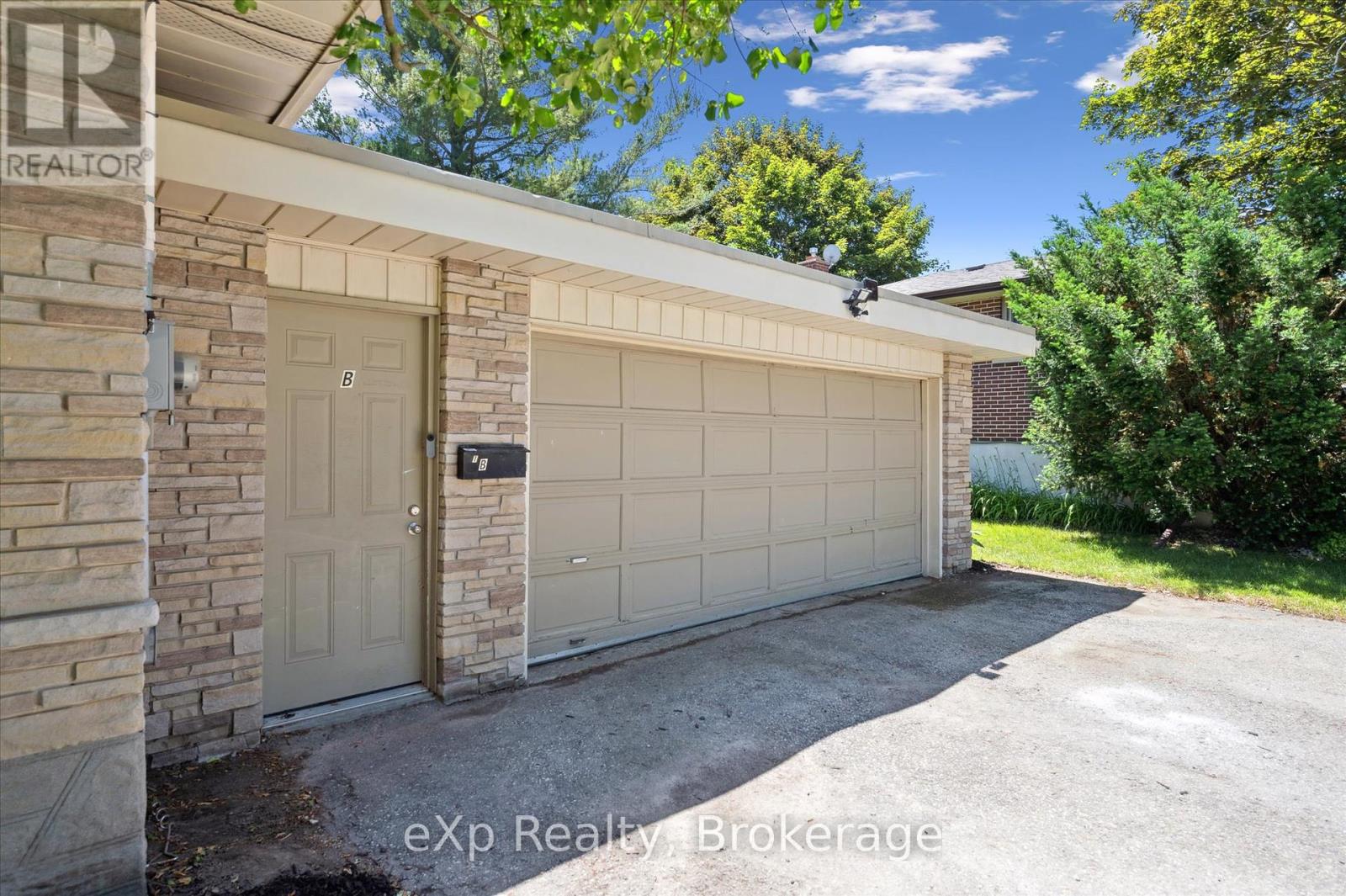 550 Elora Street, Centre Wellington, Ontario  N1M 1Y8 - Photo 25 - X12247848