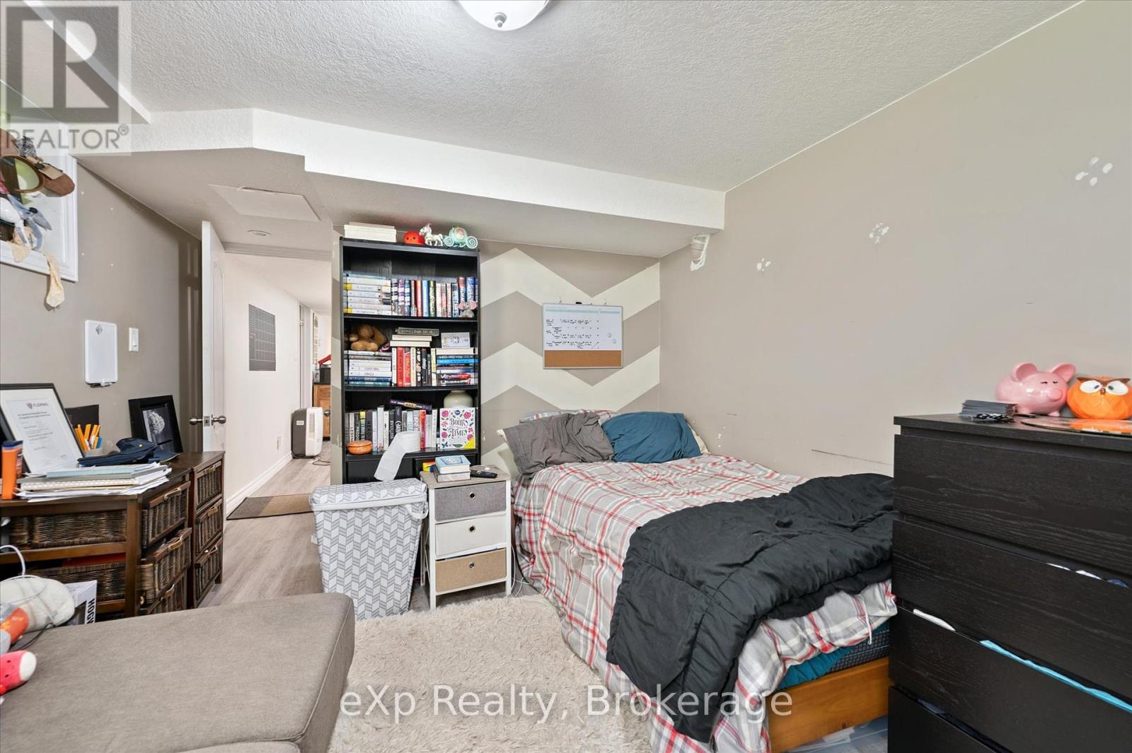 550 Elora Street, Centre Wellington, Ontario  N1M 1Y8 - Photo 35 - X12247848