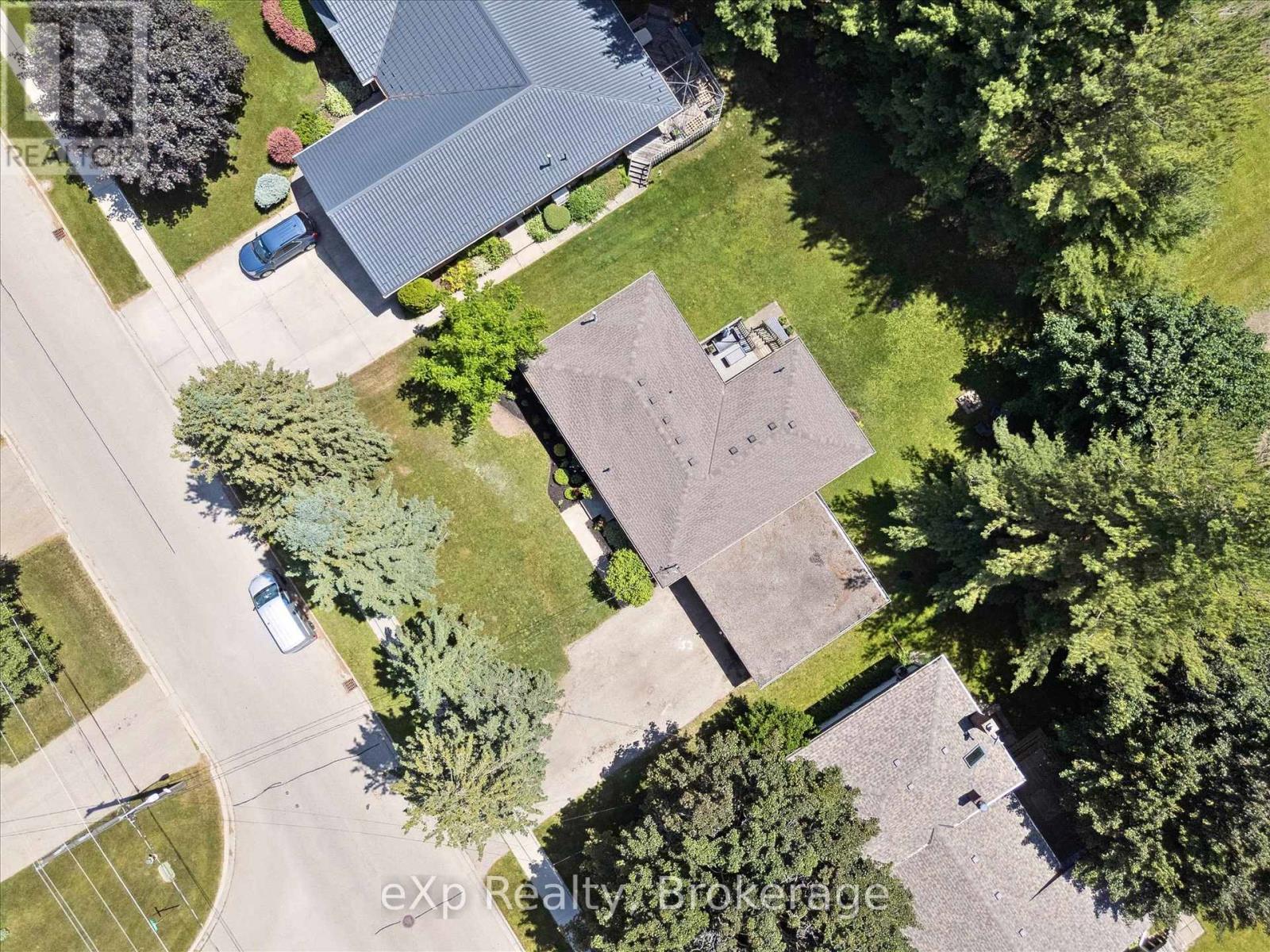 550 Elora Street, Centre Wellington, Ontario  N1M 1Y8 - Photo 38 - X12247848