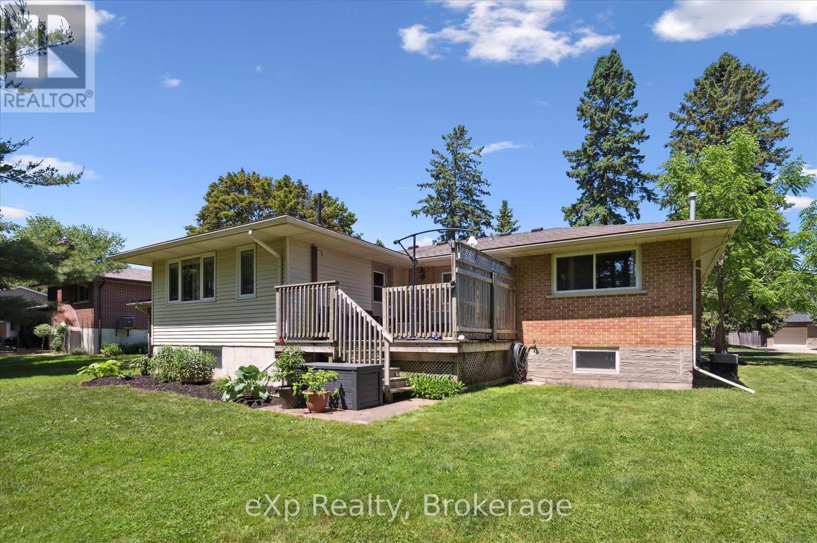 550 Elora Street, Centre Wellington, Ontario  N1M 1Y8 - Photo 41 - X12247848