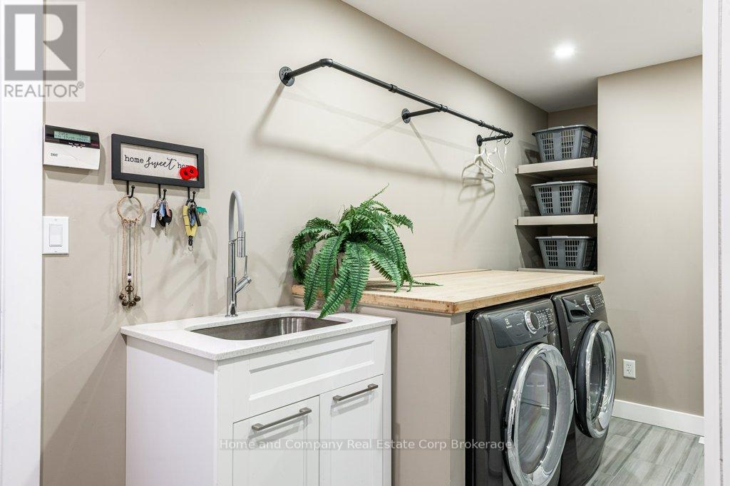 256 Boyce Street, Perth South, Ontario  N0K 1X0 - Photo 25 - X12247880