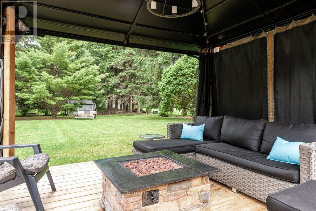 256 Boyce Street, Perth South, Ontario  N0K 1X0 - Photo 38 - X12247880