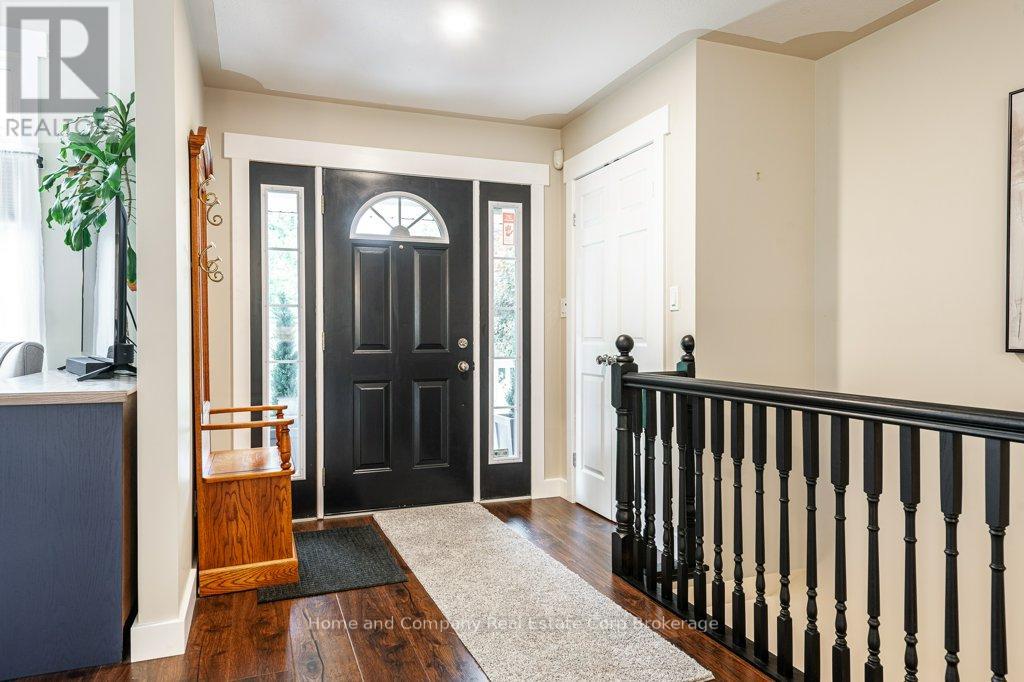 256 Boyce Street, Perth South, Ontario  N0K 1X0 - Photo 4 - X12247880