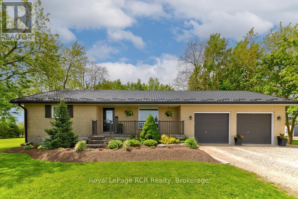 8008 Wellington Road 7, Mapleton, Ontario  N0G 2K0 - Photo 3 - X12248029