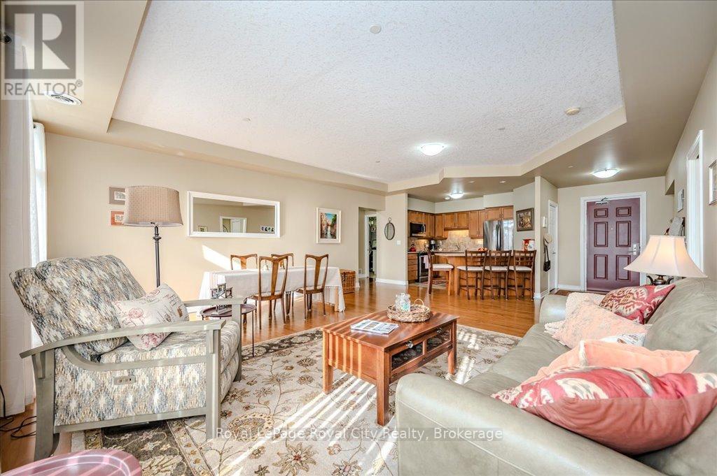 401 - 65 Bayberry Drive, Guelph, Ontario  N1G 5K9 - Photo 15 - X12248081