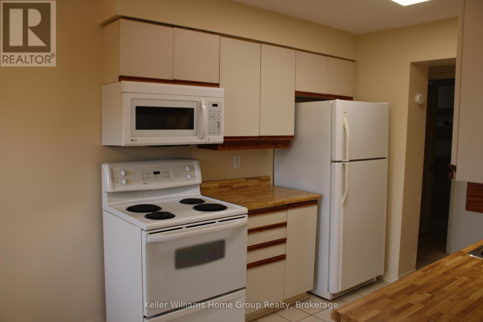 402 - 215 Scotland Street, Centre Wellington, Ontario  N1M 3L8 - Photo 9 - X12248088