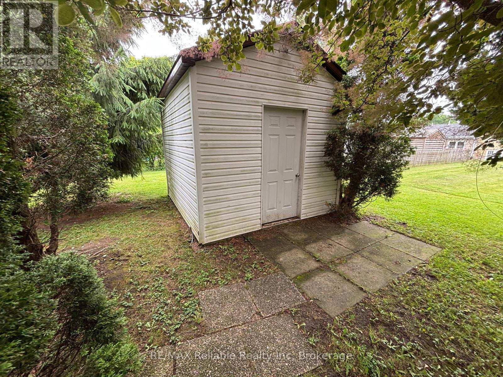 26 Goshen Street S, Bluewater, Ontario  N0M 2T0 - Photo 35 - X12248117