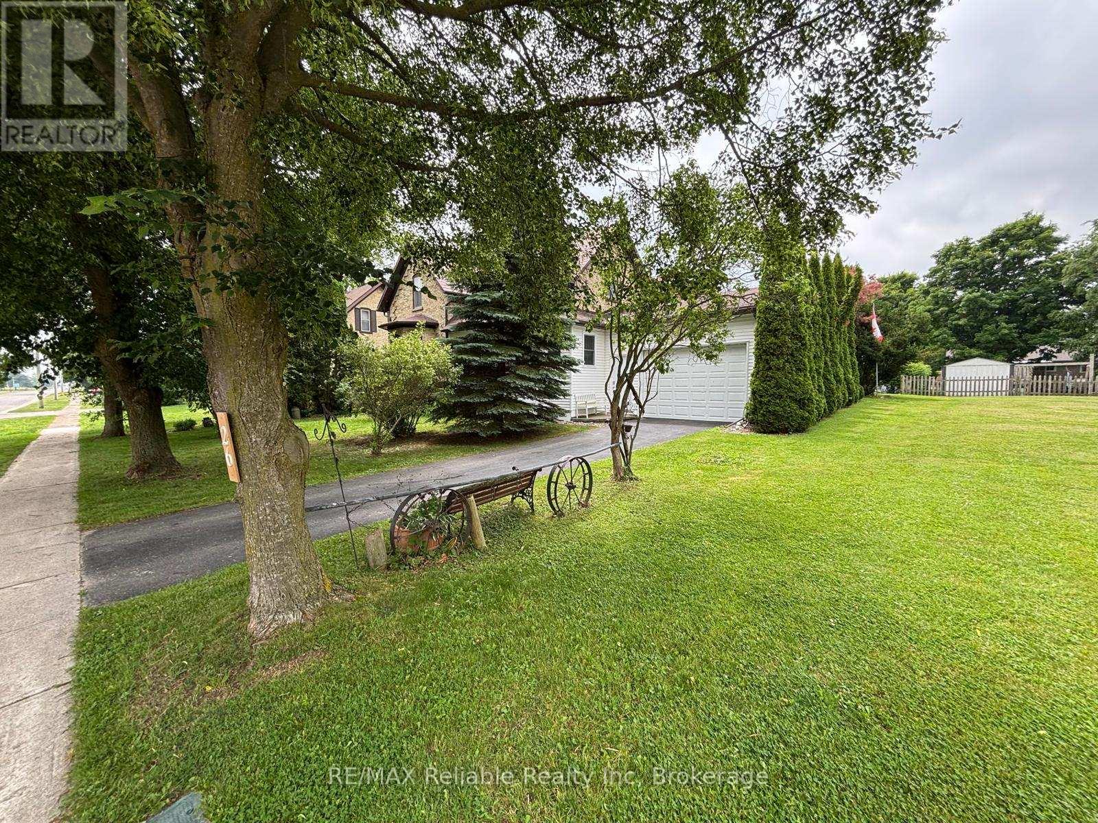 26 Goshen Street S, Bluewater, Ontario  N0M 2T0 - Photo 5 - X12248117