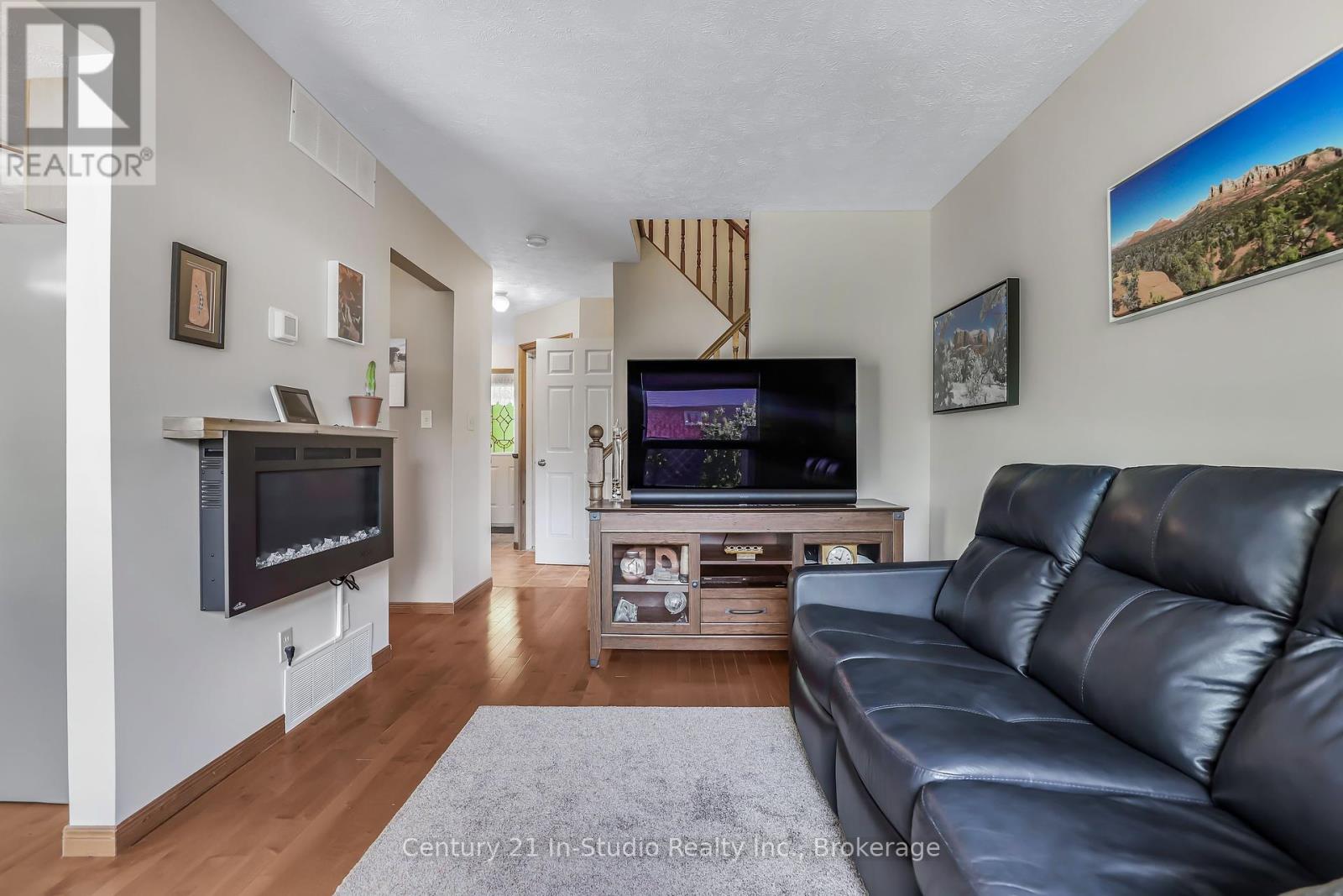 893 25th A Street E, Owen Sound, Ontario  N4K 6W6 - Photo 18 - X12248133