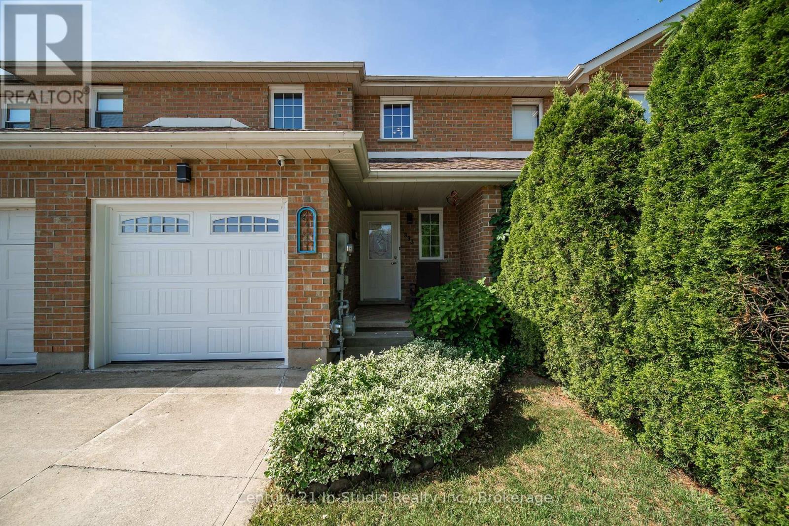 893 25th A Street E, Owen Sound, Ontario  N4K 6W6 - Photo 3 - X12248133