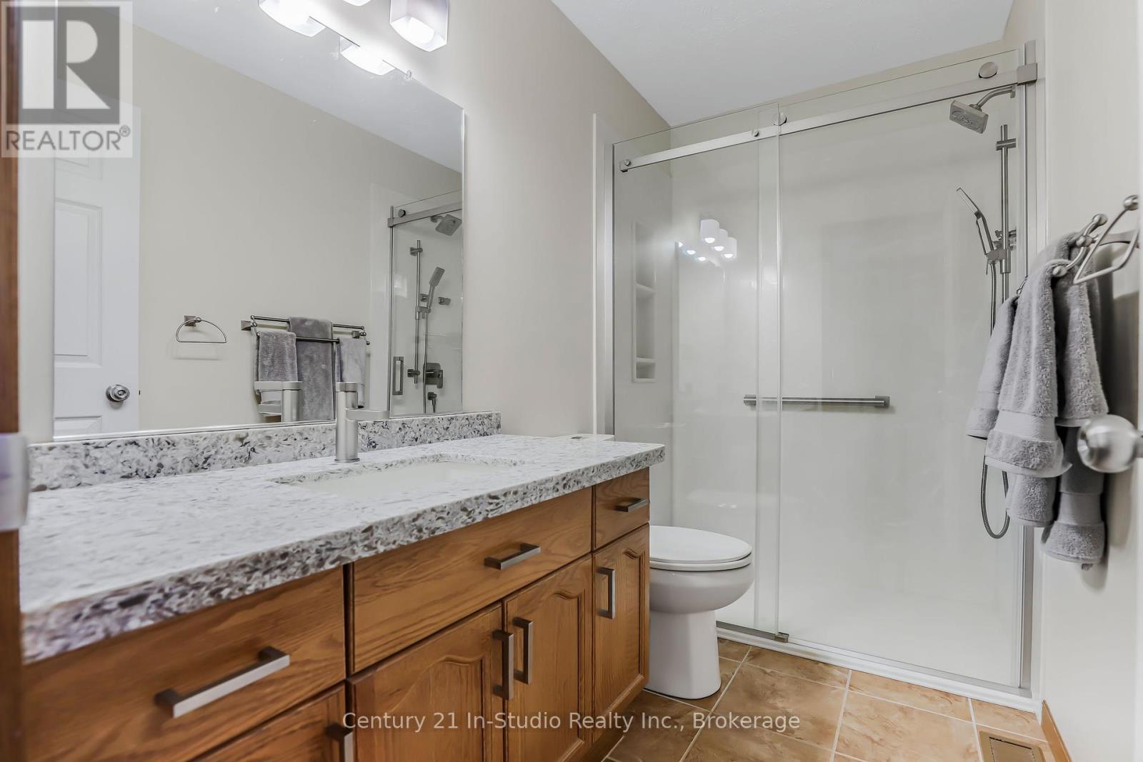 893 25th A Street E, Owen Sound, Ontario  N4K 6W6 - Photo 33 - X12248133