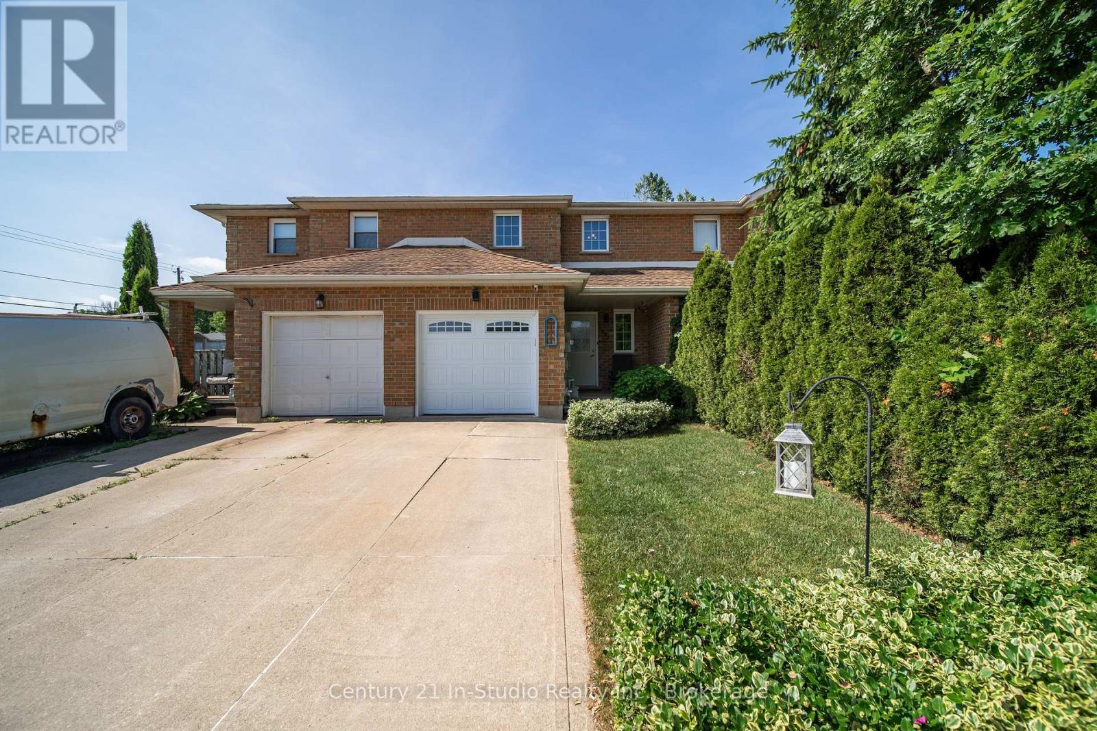 893 25th A Street E, Owen Sound, Ontario  N4K 6W6 - Photo 4 - X12248133