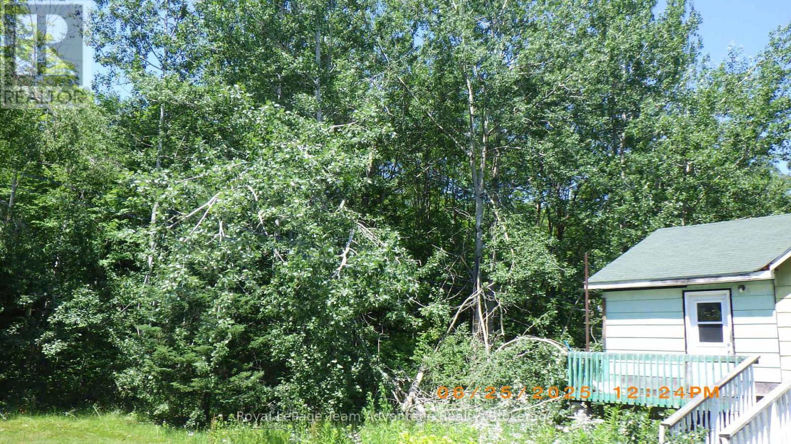 613 High Street, Georgian Bay, Ontario  P0C 1H0 - Photo 2 - X12248353
