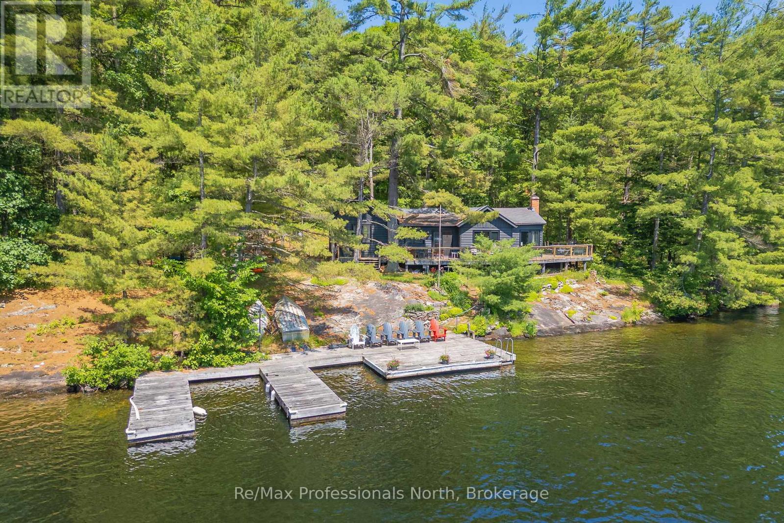 61 Island 26lm Island, Gravenhurst, Ontario  P1P 1R2 - Photo 3 - X12248392