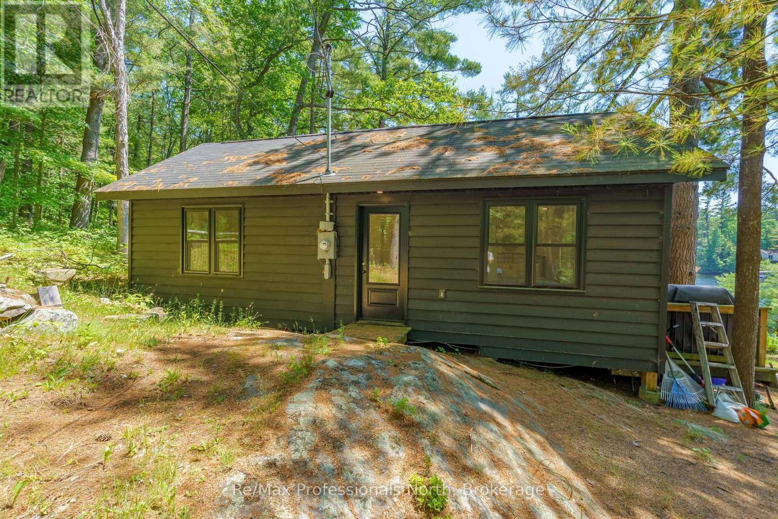 61 Island 26lm Island, Gravenhurst, Ontario  P1P 1R2 - Photo 47 - X12248392