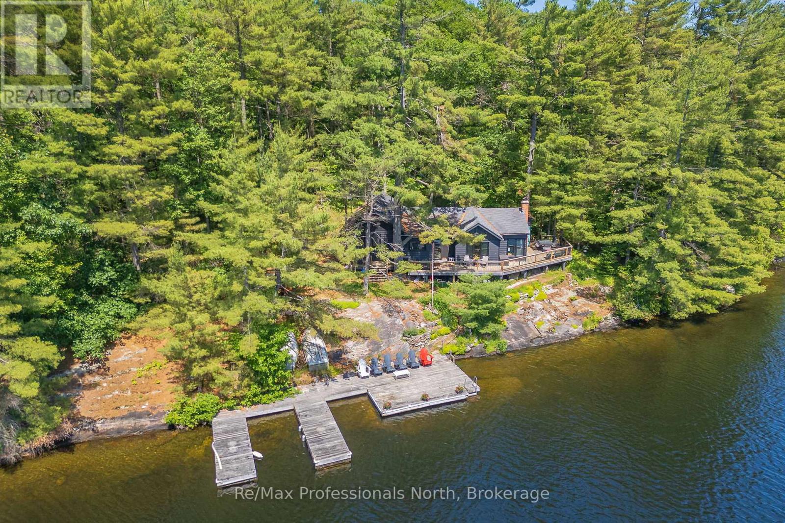 61 Island 26lm Island, Gravenhurst, Ontario  P1P 1R2 - Photo 9 - X12248392