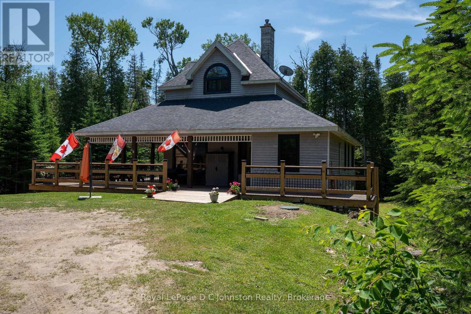 57 Lakewood Country Lane, Northern Bruce Peninsula, Ontario  N0H 1W0 - Photo 3 - X12248408