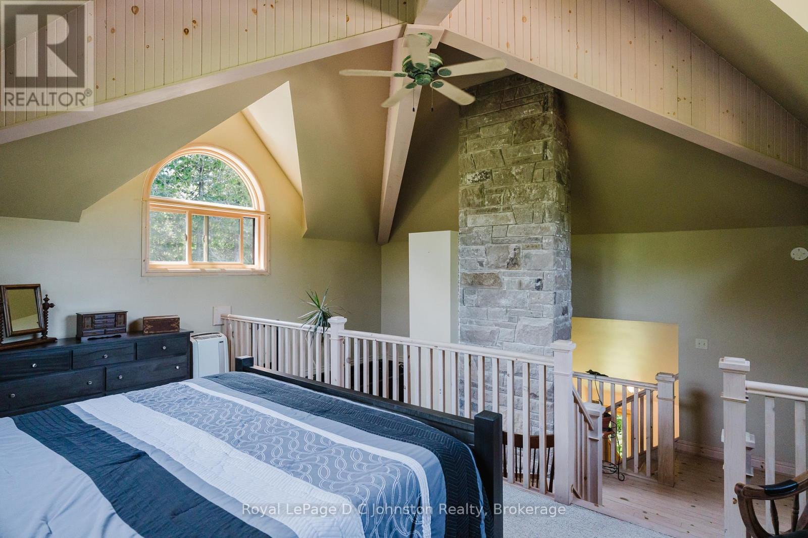 57 Lakewood Country Lane, Northern Bruce Peninsula, Ontario  N0H 1W0 - Photo 38 - X12248408