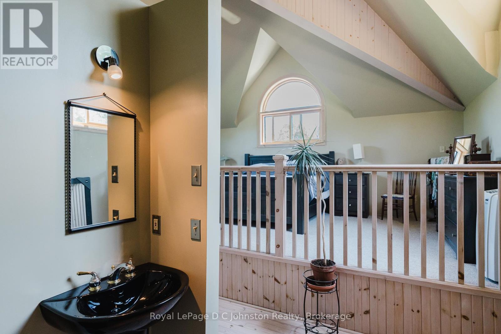 57 Lakewood Country Lane, Northern Bruce Peninsula, Ontario  N0H 1W0 - Photo 39 - X12248408