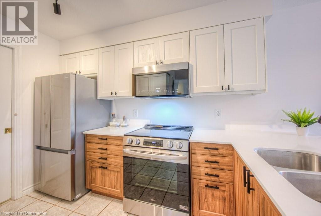 511 Mariner Drive, Waterloo, Ontario  N2K 4N7 - Photo 17 - 40745548