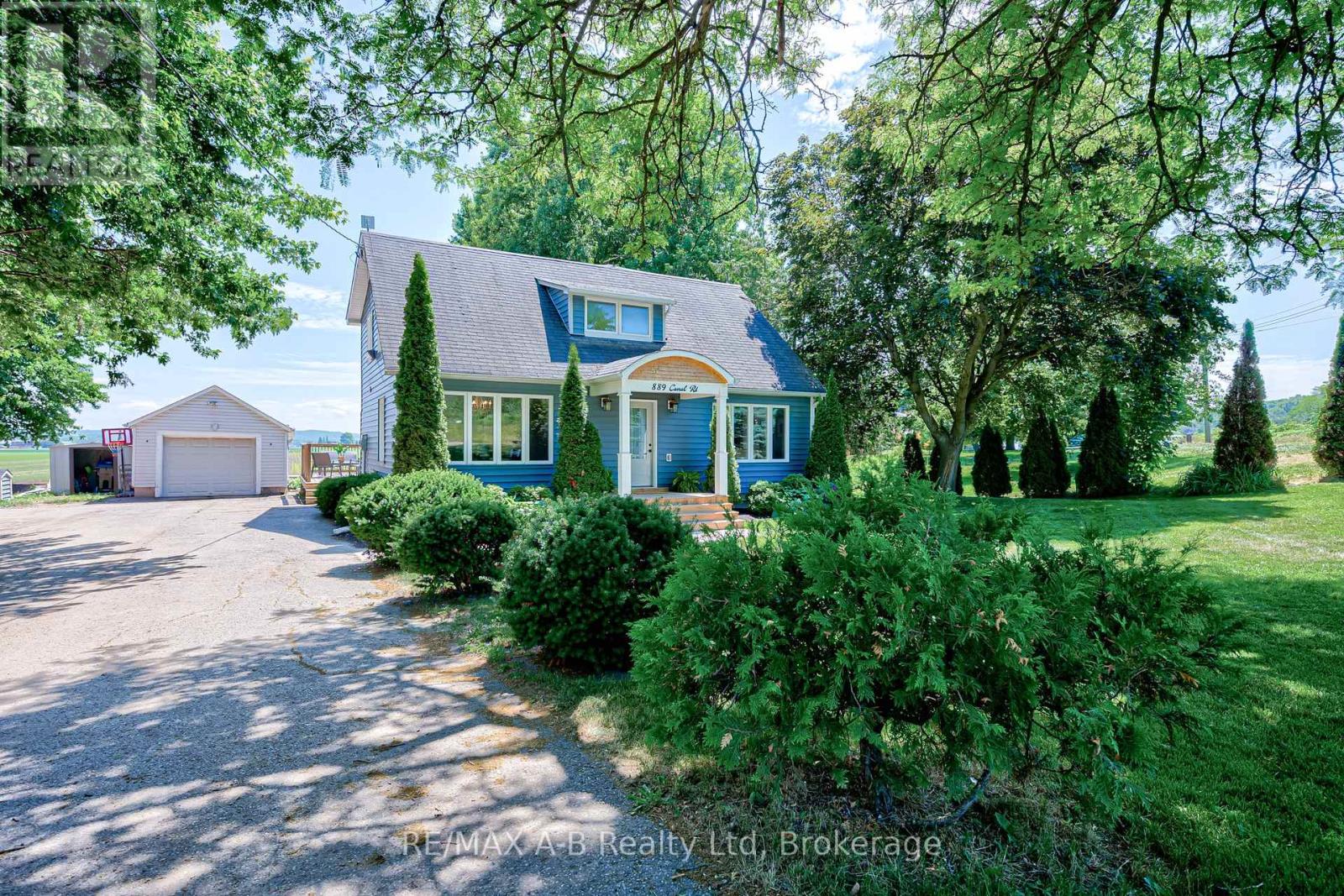 889 Canal Road, Bradford West Gwillimbury, Ontario  L3Z 4C9 - Photo 2 - N12248492