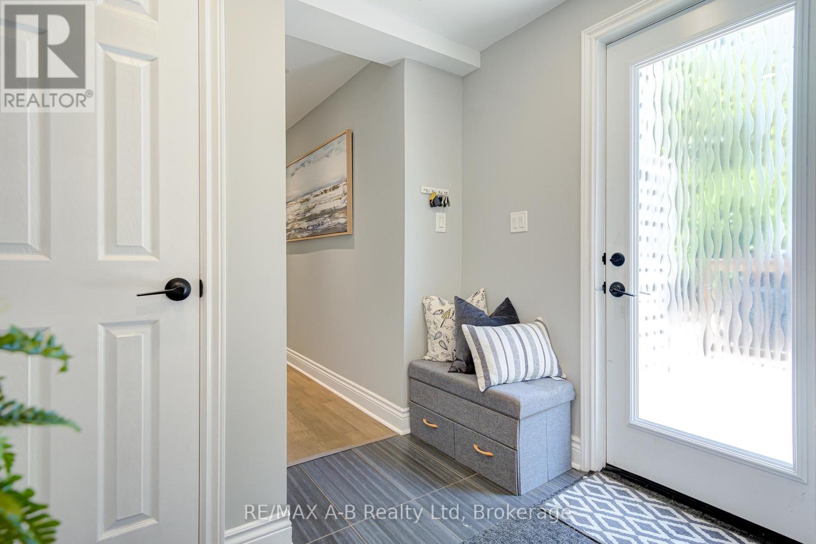 889 Canal Road, Bradford West Gwillimbury, Ontario  L3Z 4C9 - Photo 21 - N12248492