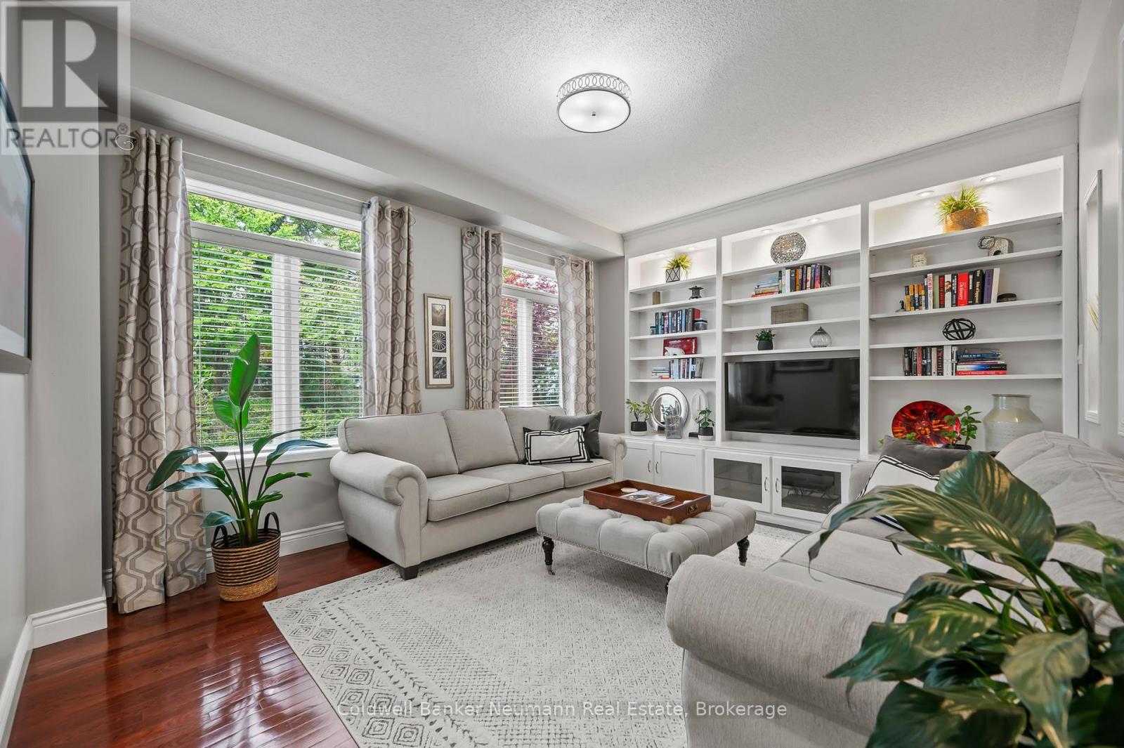 227 Valmont Court, Hamilton, Ontario  L9G 5A1 - Photo 17 - X12248493