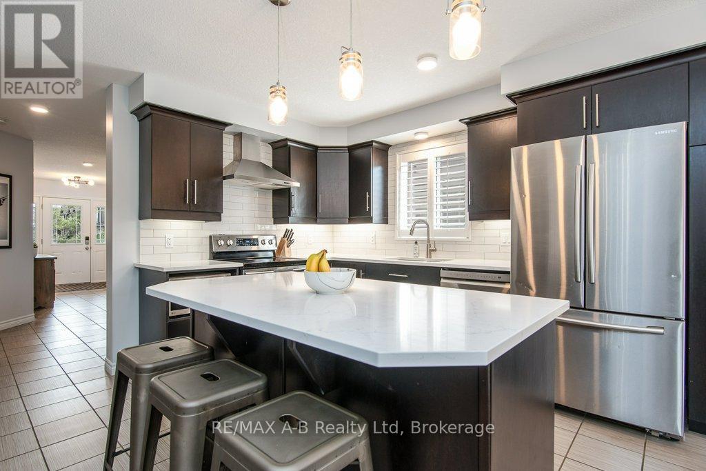 58 Fraser Drive, Stratford, Ontario  N5A 0C7 - Photo 13 - X12248497
