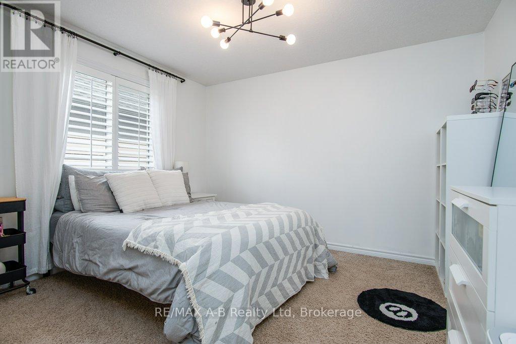 58 Fraser Drive, Stratford, Ontario  N5A 0C7 - Photo 34 - X12248497