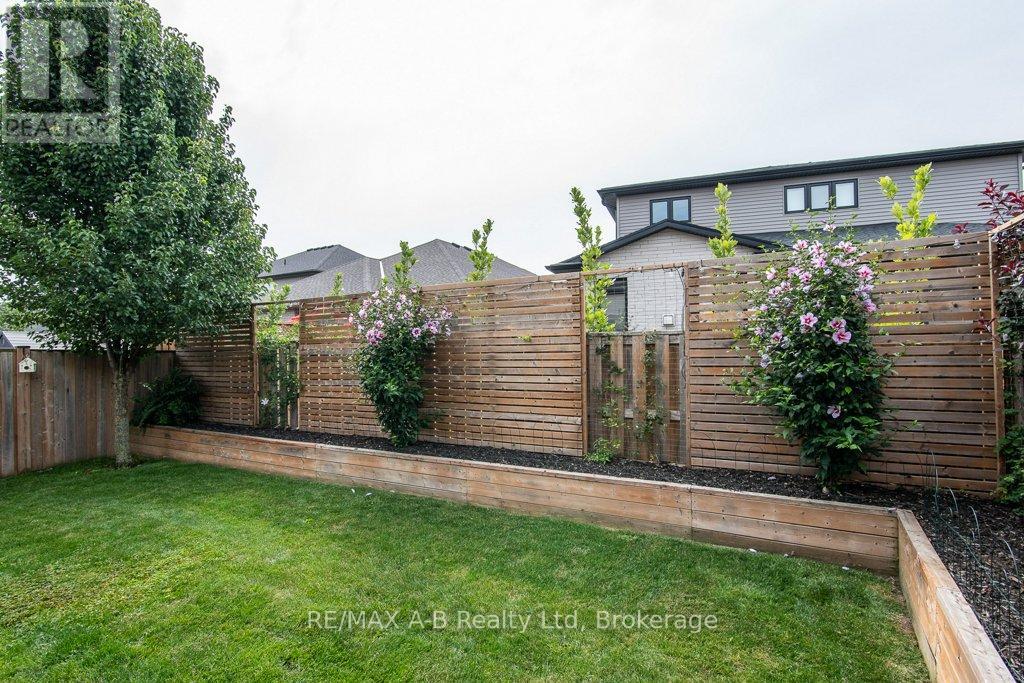 58 Fraser Drive, Stratford, Ontario  N5A 0C7 - Photo 6 - X12248497