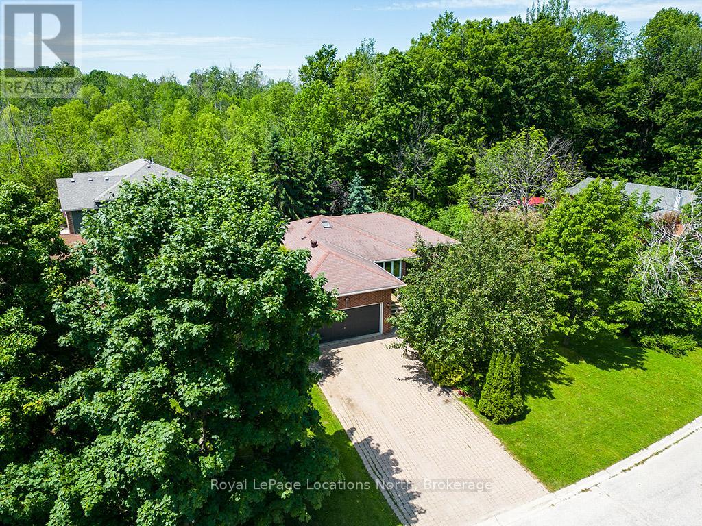 85 Pollard Drive, Meaford, Ontario  N4L 1A7 - Photo 2 - X12248509