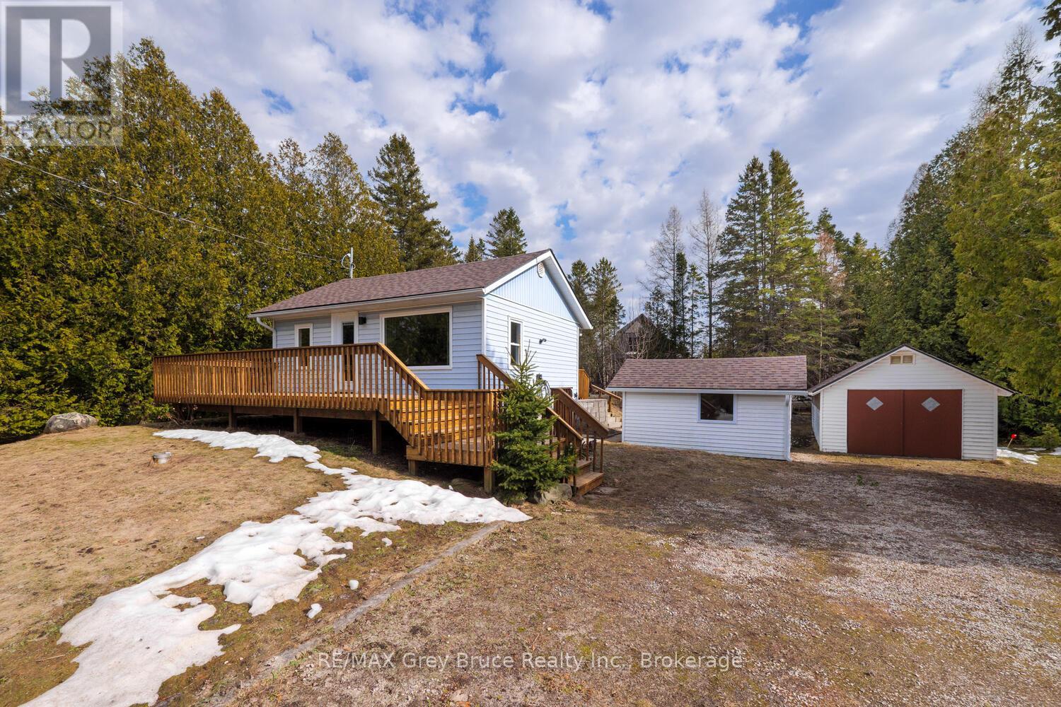 861 Pike Bay Road, Northern Bruce Peninsula, Ontario  N0H 2T0 - Photo 3 - X12248574