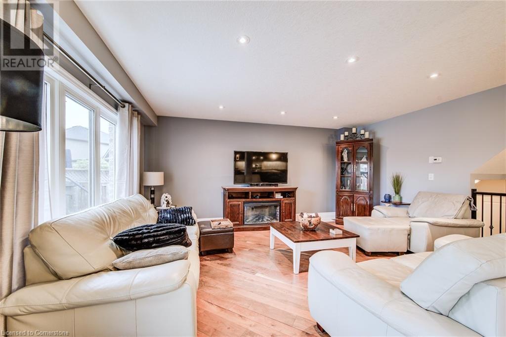 719 Frontenac Crescent, Woodstock, Ontario  N4V 0B1 - Photo 14 - 40745709